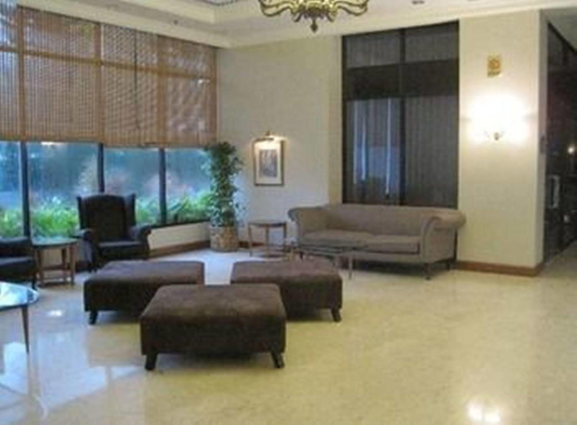 קוצ'ינג Harbour View Hotel מראה חיצוני תמונה